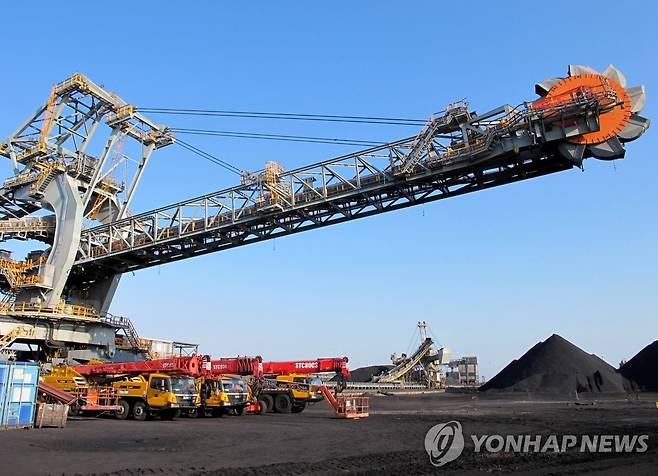 남아공 주요 석탄 수출업체 퉁겔라 리소시스의 RBCT 석탄 야적장 [로이터 연합뉴스 자료사진. 재판매 및 DB 금지]