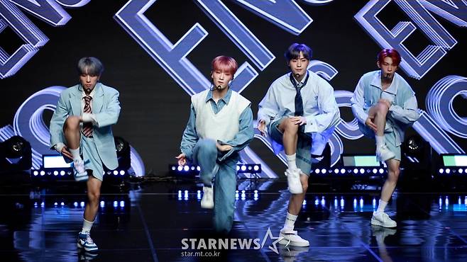 루미너스 '엔진' 쇼케이스 라이브 무대 영상 (LUMINOUS 'Engine' Live Stage) [영상]