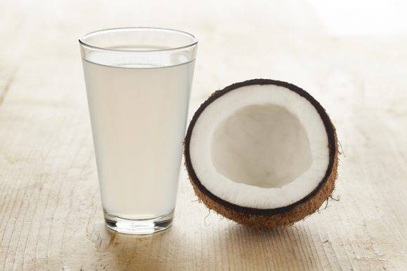 우리 몸의 80% 이상은 수분이어서 '무엇을 마시는지'도 건강에 큰 영향을 미친다. [사진=게티이미지뱅크]