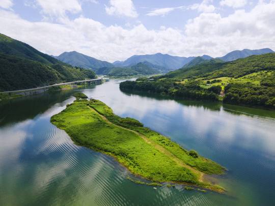물에 잠긴 현재 시루섬 전경. 사진=단양군 제공.