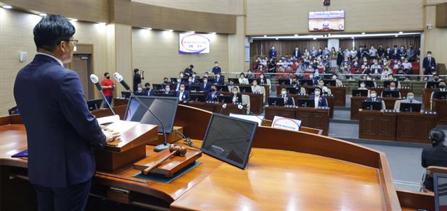 제9대 충남 천안시의회가 개원 후 임시회를 진행하고 있다.천안시의회 제공