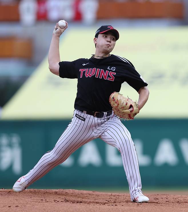 선두 SSG 랜더스 상대로 역투 펼친 이민호 [LG 트윈스 제공. 재판매 및 DB 금지]