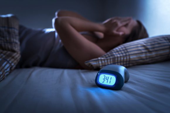 수면부족이 정신 건강 및 신체 건강에 위협이 될 수 있다. [사진=게티이미지뱅크]