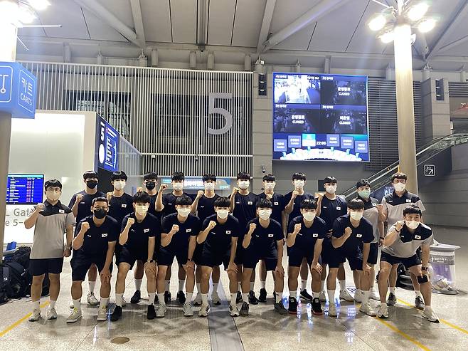 아시아핸드볼선수권에 나서는 한국 청소년대표팀(대한핸드볼협회 제공)