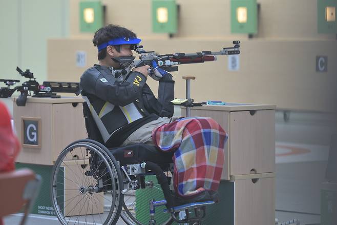 심영집의 사격 모습. [사진 대한장애사격연맹]