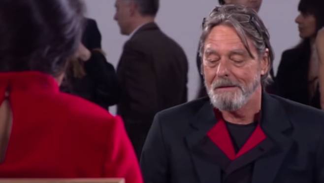 마리나 아브라모비치, 예술가가 여기 있다(마리나 아브라모비치와의 조우)