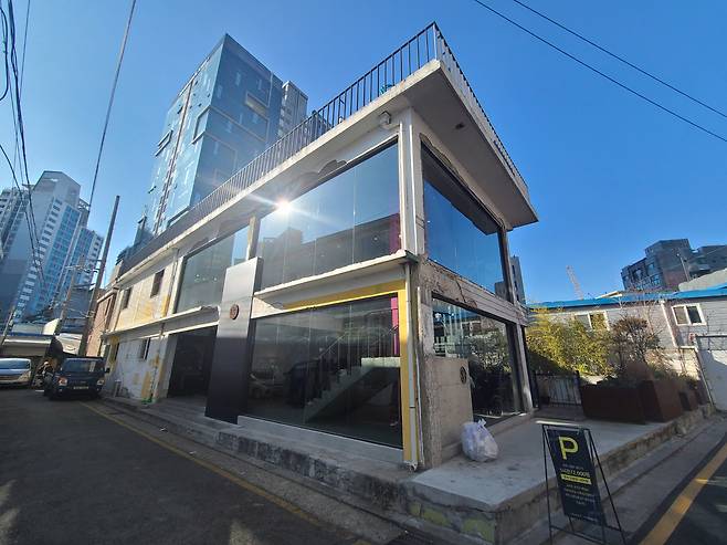 성수동 한 카페. 공장을 리모델링해 트렌디한 카페로 탈바꿈했다. [헤럴드경제DB]