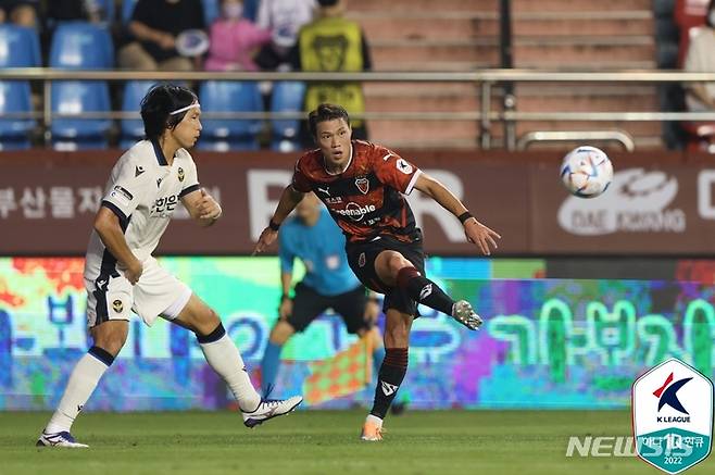 [서울=뉴시스]프로축구 포항 스틸러스 김승대 (사진 = 프로축구연맹 제공)