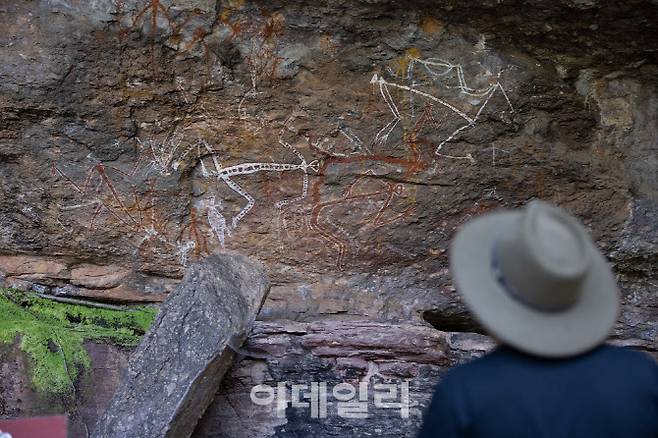 카카두 국립공원 내 노우랜지 록(노던 테리토리주 관광청)