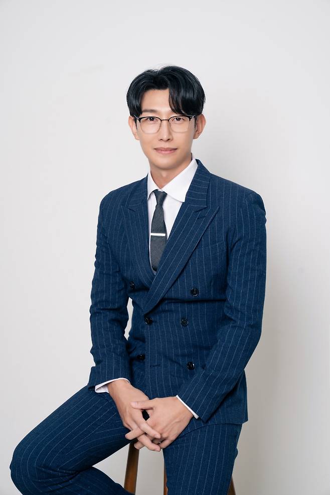 Kang Ki-young (Namooactors Entertainment)