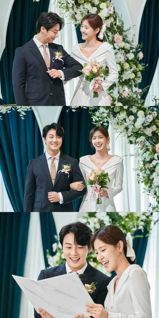 Yoon Shi-yoon and Bae Da-bin finally marriageIn the last broadcast of KBS 2TV weekend drama It\s Beautiful Nowdirector Kim Sung-geun, playwright Ha Myung-hee, production SLL, drama house studio, content-based), the process of struggling with sincerity to avoid breaking up with Future (Bae Da-bin) was developed.Future, who tried to endure separation by clenching his teeth, begged him, saying, Lets live together now, how can it be so easily abandoned?But unlike the present, where parting was not accepted, Future was determined: it was an easy decision to make because he chose to love the present and did not want his family to be hurt.But he didnt give up now.His idea was that he did not want their lives to be dominated by the restoration of parental rights of his grandfather, Park In-Hwan, and Futures mother, Jeong Jeong (Park Ji-young), and the choices of the adults.So, with the willingness to do everything you can, I said to the correction, I love you a lot.I told him that I could not look at it a little bit. He asked Kyung-chul to open his mind and allow marriage, saying, I want to be with Future. Kyung-cheol, who made the decision, brought home the present and future at the end of the broadcast.The happy marriage ceremony of the present and Future was finally unveiled on the still cut and preview video before the main broadcast on August 21st.I feel the image of the two people who can not stop happy laughter while reading the marriage pledge, how sadly I waited for this moment.In the preliminary video, the two people held hands together and met each other as wives and husbands, and promised to make them happy.But there are still mountains to overcome. Futures grandmother, Jeongja (Ban Hyo-jung), told the crystal, Your father will be your son.Why do you make such a complicated relationship? It is noteworthy how the present and Future can penetrate this opposition and enter the ceremony.
