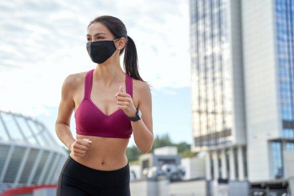 이번 가을, 마스크를 벗고 싱그러운 아침 공기를 마시며 달려보면 어떨까? [사진=게티이미지뱅크]