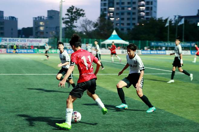 경북 울진군  '2022 추계 전국 중등축구대회' 경기 모습.울진군 제공