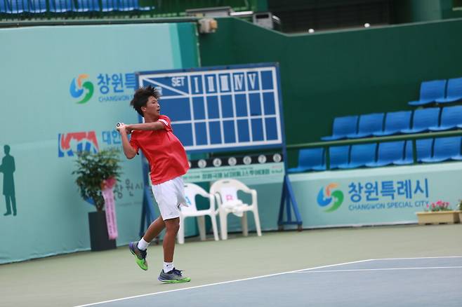 남자 테니스 유망주 김장준. 오리온 테니스단 제공