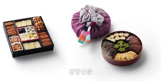 신세계백화점이 업계에서 처음으로 유명 한식 셰프와 기획해 선보인 ‘한식 선물세트’. 신세계백화점 제공