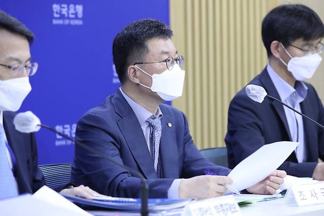 [서울=뉴시스] 김웅 한국은행 조사국장이 25일 오후 서울 중구 한국은행에서 열린 2022년 8월 경제전망 설명회에서 발언하고 있다. (사진=한국은행 제공) 2022.08.25. photo@newsis.com *재판매 및 DB 금지