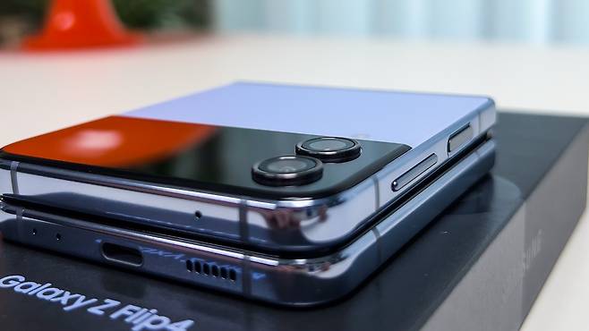 갤럭시Z플립4 카메라