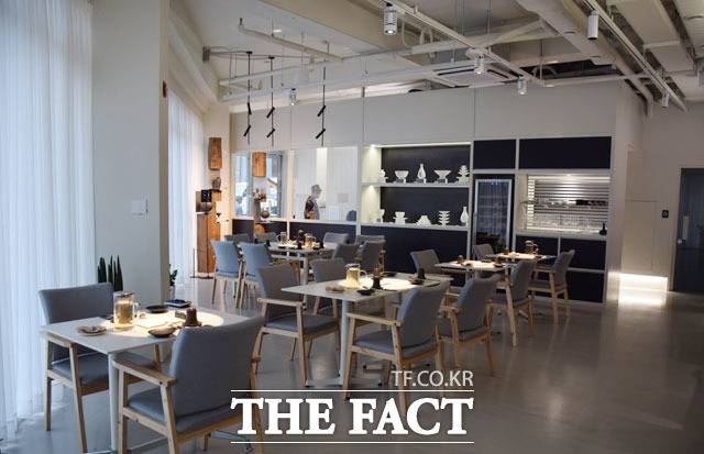 지평주조의 맡김차림 한식당 '푼주'가 서울 문정동의 새로운 핫플레이스로 꼽히고 있다. /장병문 기자