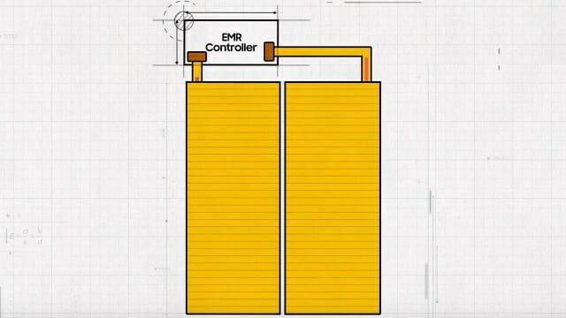 S펜을 감지하는 디지타이저 패널은 두 장으로 분리해 설치했다. /삼성전자