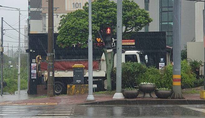 [출처 : 온라인 커뮤니티]