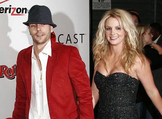 댄서 케빈 페더라인과 팝 가수 브리트니 스피어스/AFPBBNews=뉴스1