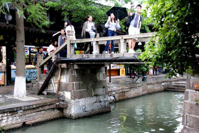 주가각 서정가와 동정가 사이 영안교. ⓒ최종명