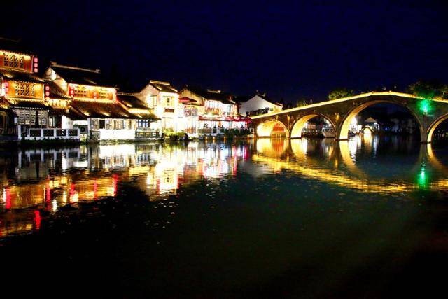 주가각 방생교의 야경. ⓒ최종명