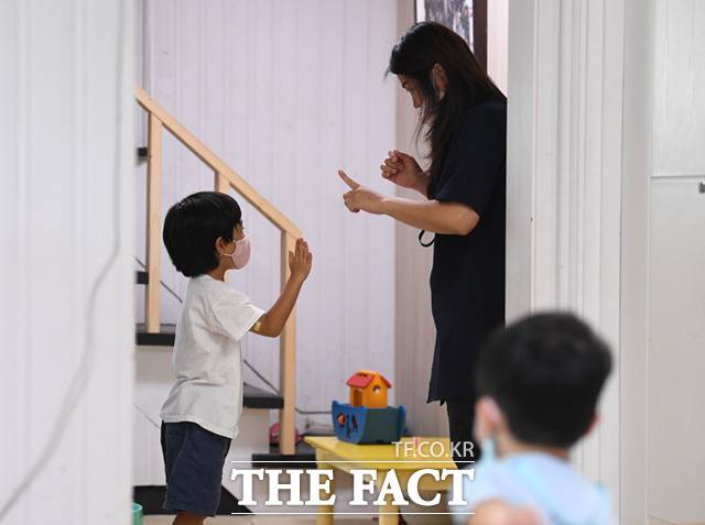 소보사는 대안학교 외에도 시간제로 공동육아어린이집을 운영하고 있다. 시간제 운영으로 전국의 농인 부모들이 학교를 찾아 코다 자녀의 교육을 문의하고 있다.