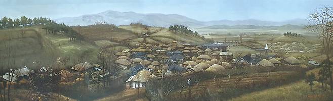 1960년대 초반 이희건의 고향 마을 경산을 전경으로 찍은 사진을 토대로 그린 유화. 그는 일본과 한국을 오가며 한일 교류와 모국 발전에 평생 동안 선구자적 역할을 해왔다. 묘지는 일본 교토에 있지만 그는 항상 고향 경산을 바라보는 수구초심을 잊지 않았다. 사진 나남