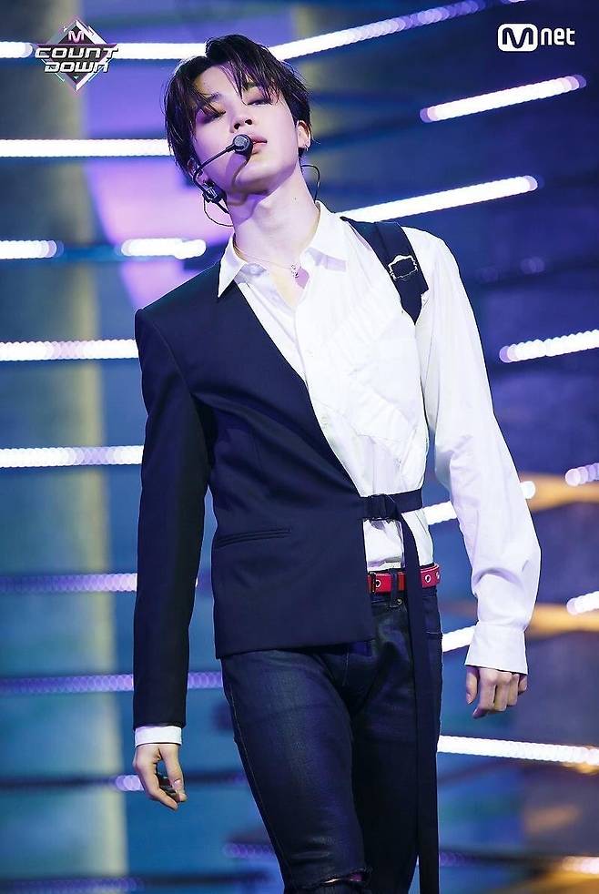 '독보적 춤선' 방탄소년단 지민, '넘사벽 직캠 조회수 아이돌' 1위.. 'Fancam Master'
