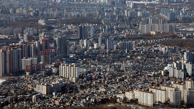 사진은 서울 도심 전경 [연합]