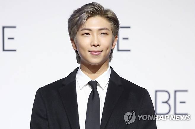 "나라 밖 문화재를 위해"…BTS RM, 작년 이어 올해도 1억 기부 [연합뉴스 자료사진]