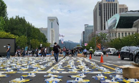 16일 오전 서울 광화문 일대에 금융노조가 총파업을 위한 준비를 하고 있다. 사진=송승섭 기자 tmdtjq8506@