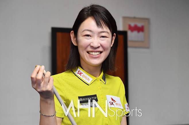 인터뷰에 앞서 포즈를 취하고 있는 히다 오리에ⓒMHN스포츠 이현지 기자