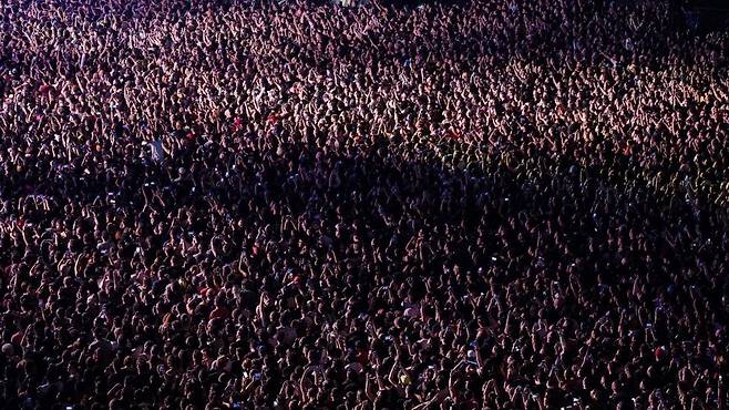 전 세계 인구를 파악하는 건 다소 까다로운 문제다