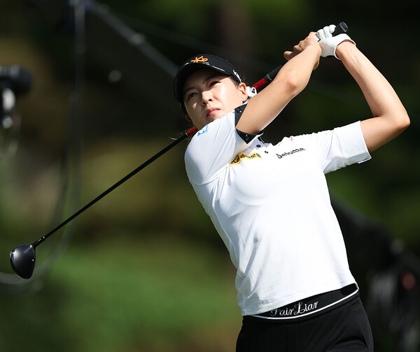 2022년 한국여자프로골프(KLPGA) 투어 메이저 대회인 KB금융 스타챔피언십에 출전한 전인지 프로가 2라운드에서 경기하는 모습이다. 사진제공=KLPGA