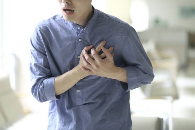 심장 부근이 아프더라도 심장병이 원인이 아닐 수 있다./사진=클립아트코리아
