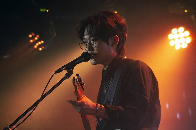 [서울=뉴시스] 너드커넥션 서영주(보컬·기타). 2022.09.17. (사진 = 유어썸머 제공) photo@newsis.com *재판매 및 DB 금지