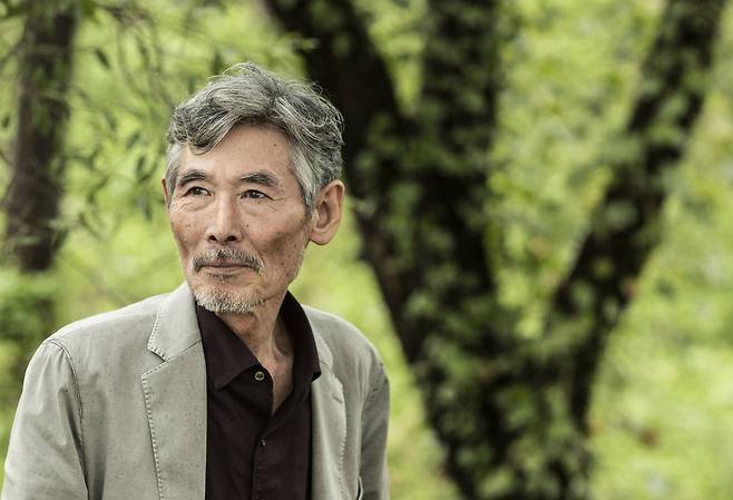 강요배 작가는 ″그림이란 것은 결국 자신을 알아가는 과정이다″고 했다.