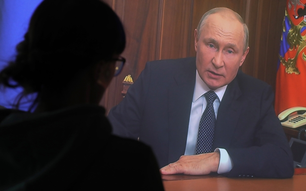 푸틴 대통령은 또 나토 주요국 고위 인사들이 러시아에 대해 핵무기를 사용할 수 있다는 발언을 하고 있다고 지적했다. EPA 연합뉴스
