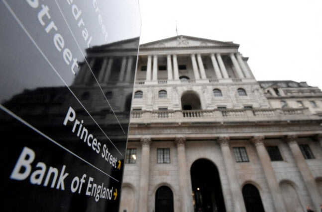 영국은행(BOE)가 22일(현지시간) 기준금리를 2.25%로 0.5%포인트 올리기로 했다.(사진=로이터 연합뉴스)