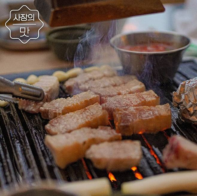 금돼지식당은 요크셔, 버크셔, 듀록을 교배한 YBD 품종을 내세워 줄 서는 맛집이 됐다. /금돼지식당