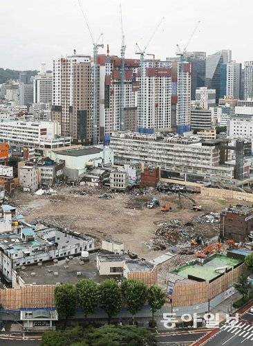 서울시 한 공사 현장. 동아일보DB