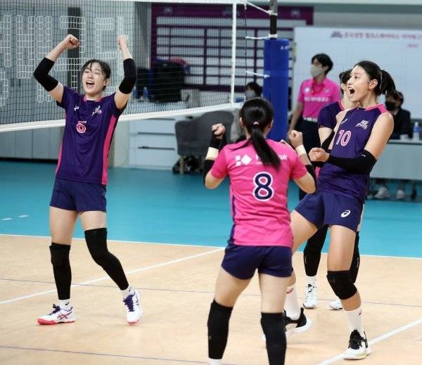 21일 열린 흥국생명-JT마블러스 친선전. 사진제공 | 흥국생명 배구단