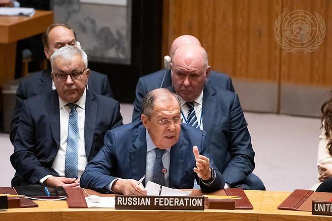 세르게이 라브로프 러시아 외무장관이 22일 유엔 안전보장이사회 회의에서 발언하고 있다. 뉴욕/AFP 연합뉴스