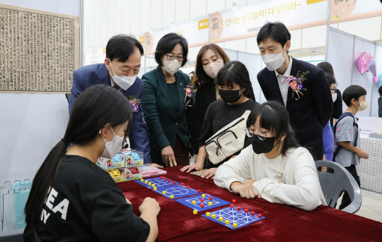 지난 23-24일 대전컨벤션센터(DCC) 제2전시장에서 열린 제6회 대한민국 어린이 놀이 한마당 모습, 사진=대전시교육청 제공