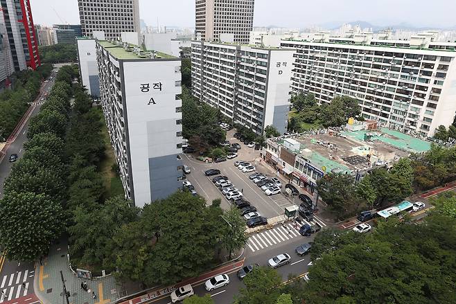 서울 여의도의 한 재건축 추진 단지 사진./연합뉴스