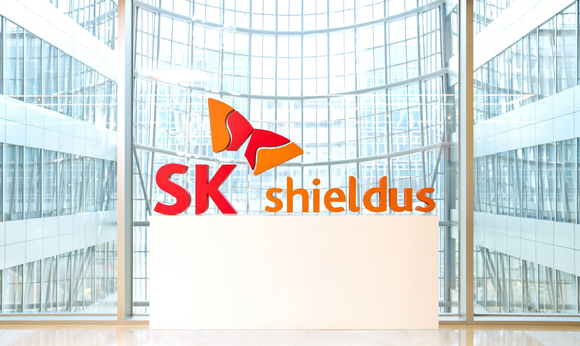SK쉴더스는 아마존웹서비스(AWS) 전용 경계 보안(Perimeter Protection) 서비스를 출시했다고 26일 발표했다.  [사진=SK쉴더스]