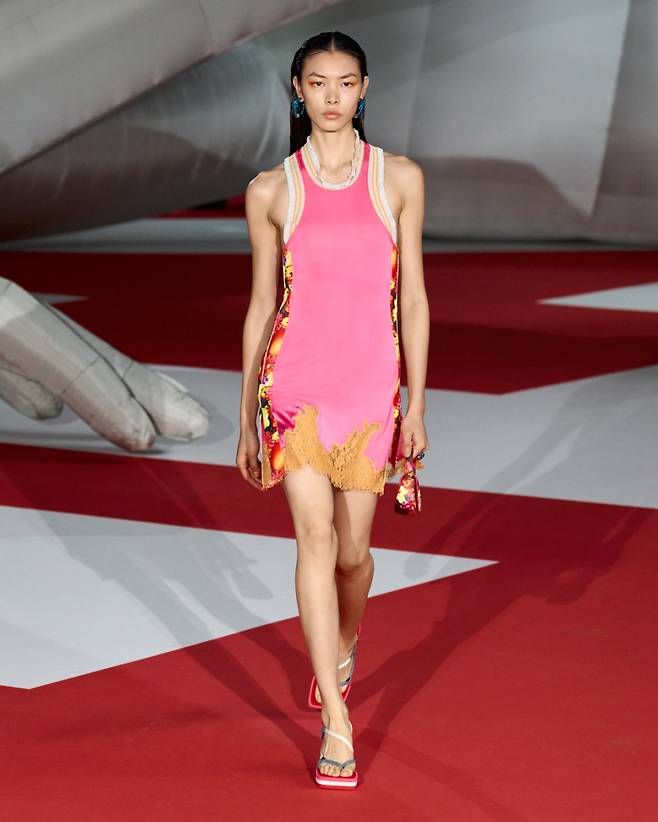 사진 : 디젤(DIESEL), 밀라노 알리안츠 클라우드 아레나 '2023 봄/여름 컬렉션 쇼' ⓒDIESEL