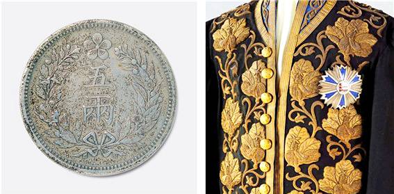 오냥은화(五兩銀貨) 왼편에 새겨진 무궁화 꽃봉오리ㆍ잎(왼쪽)과 칙임관 1등 대례복에 금수로 놓인 무궁화(오른쪽) 출처=한국은행 화폐박물관 누리집, 문화재청 대한제국 황제복식